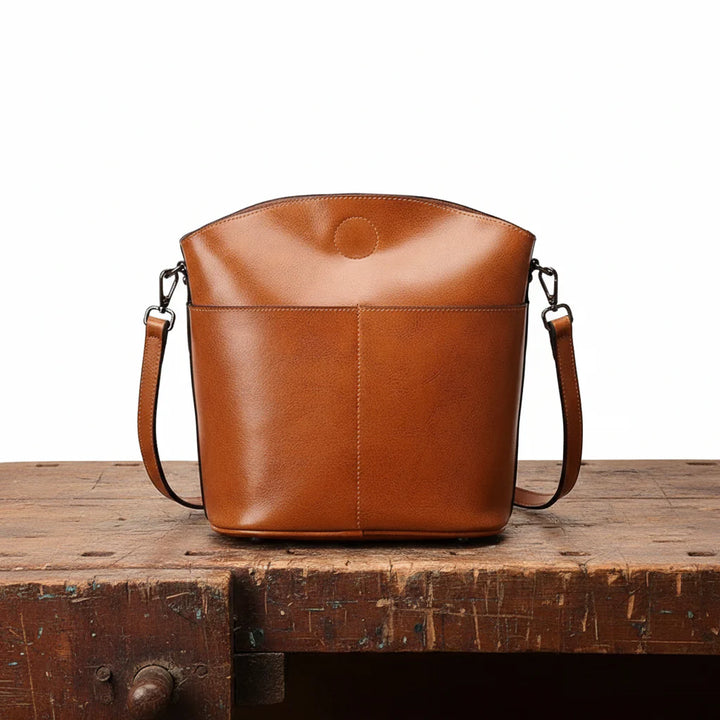 תיק בעיצוב חתימת אלינה